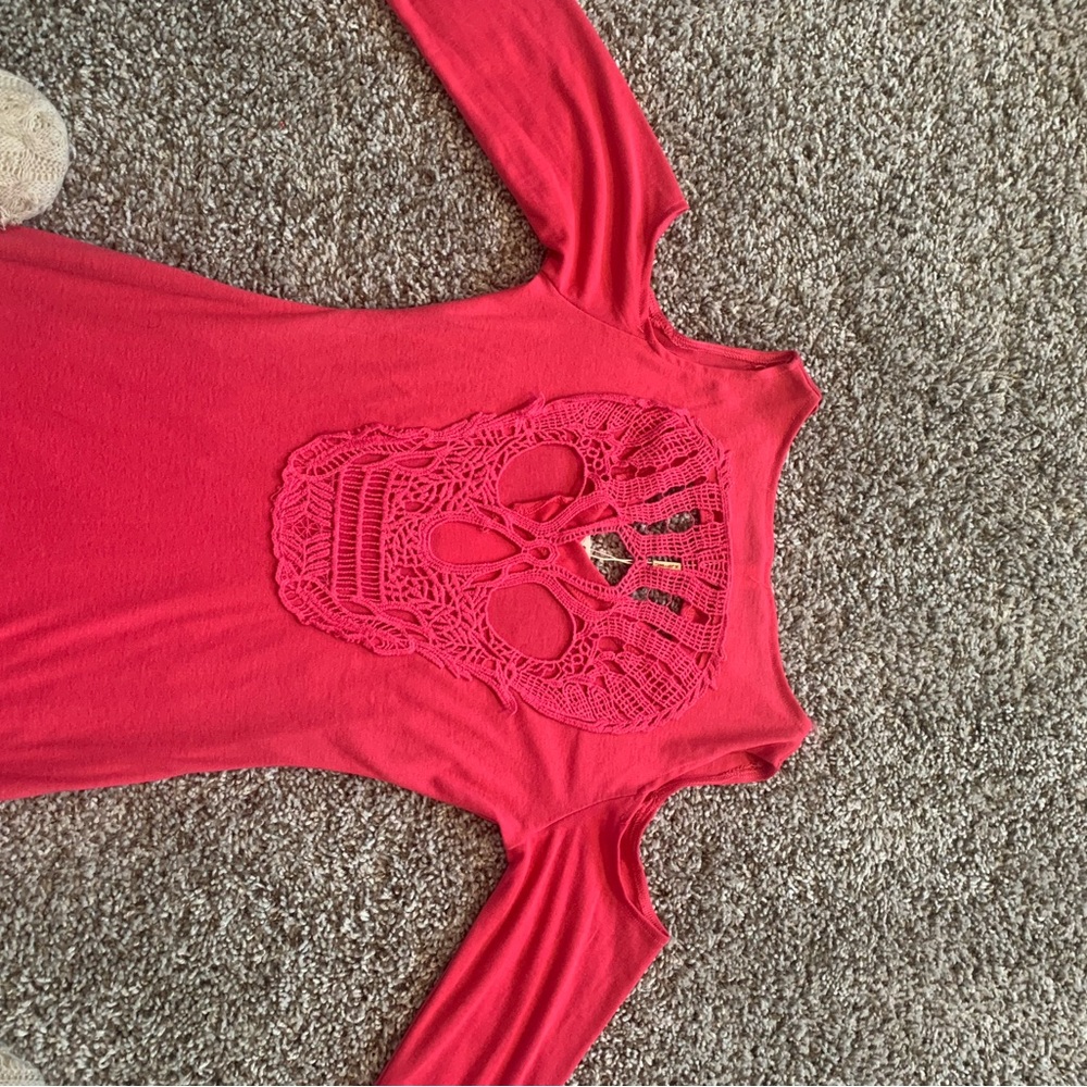 Red Skull Cutout Long Sleeve Top